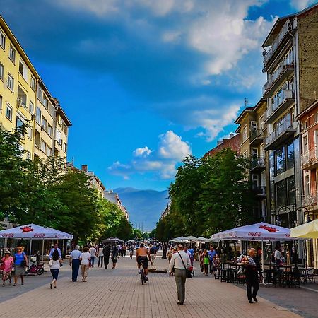 Apartament 5 Seconds Away From The Main Street, Free Secured Parking Sofia Zewnętrze zdjęcie