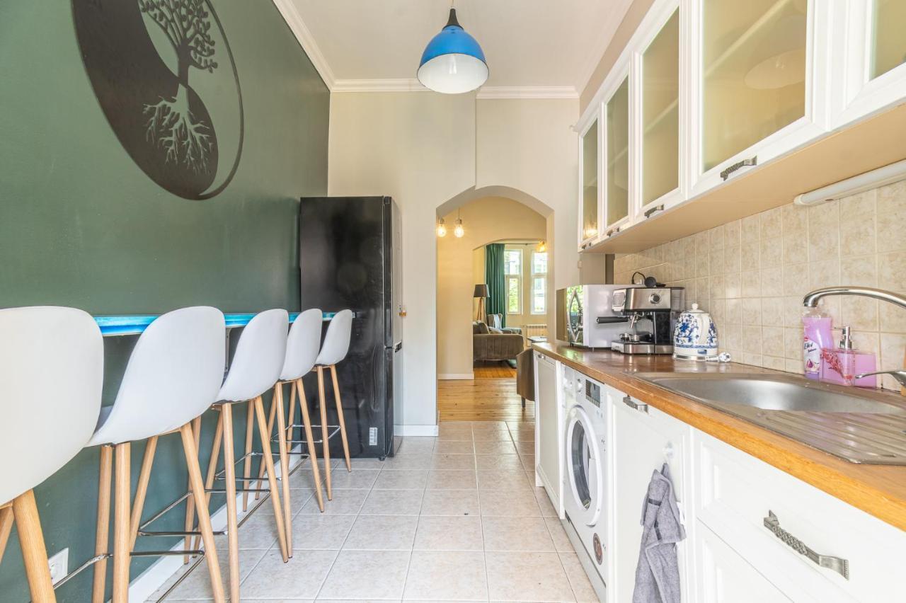 Apartament 5 Seconds Away From The Main Street, Free Secured Parking Sofia Zewnętrze zdjęcie